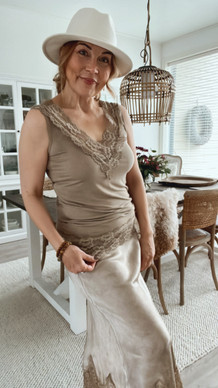 CELESTE PUKEUTUMISTOPPI TAUPE