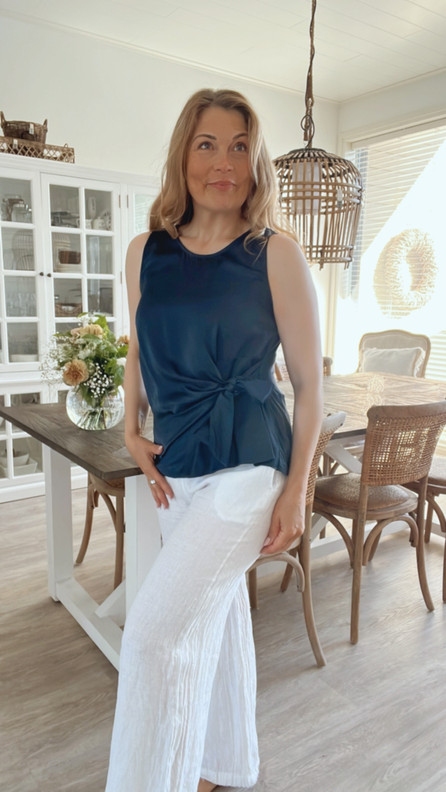 ERIKA VISKOOSITOPPI NAVY