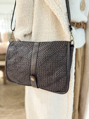 VINTAGE NAHKALAUKKU RUSKEA