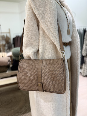 VINTAGE NAHKALAUKKU TAUPE