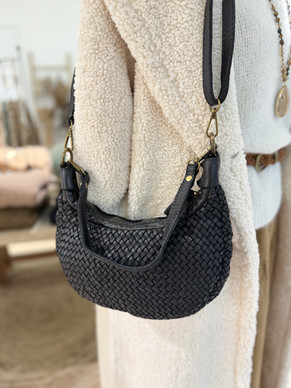 VINTAGE NAHKALAUKKU MUSTA