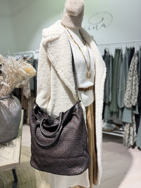 VINTAGE NAHKALAUKKU RUSKEA