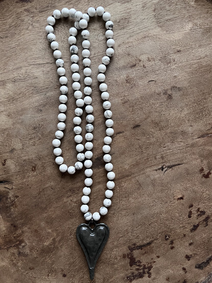 FANTASY NECKLACE HEART WHITE