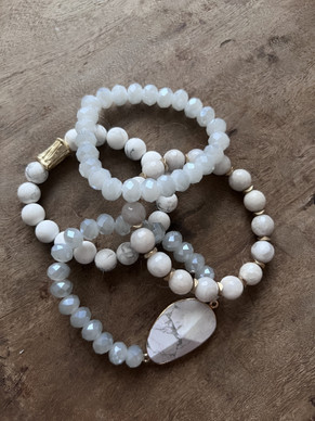 FANTASY RANNEKORUSETTI VAALEANSINI-VALKOINEN