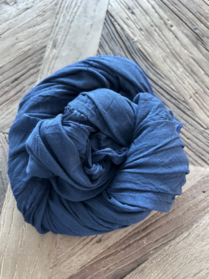 ALINA HUIVI NAVY