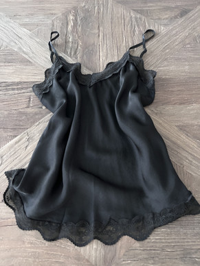 MACY SATIINITOPPI MUSTA