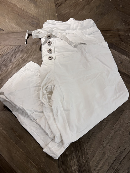 BUTTON JOGGERIT VALKOINEN