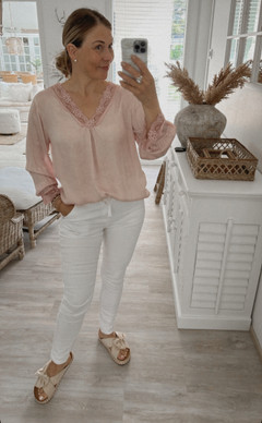 AMY SATIINIPUSERO ROOSA