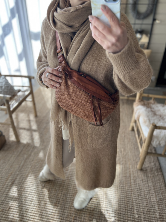 PUNOTTU NAHKAINEN CROSSBODY KONJAKKI