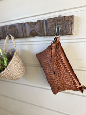 PUNOTTU NAHKALAUKKU KONJAKKI