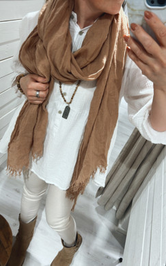 DONIA PELLAVAHUIVI KAMELI