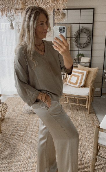 BRIGIT VISKOOSIPUSERO TAUPE