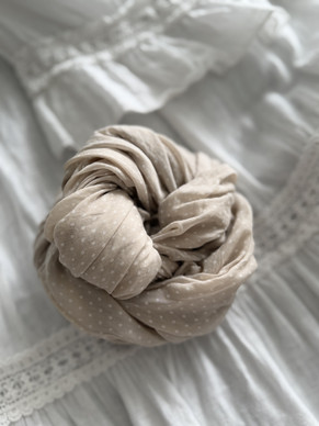 LITTLE DOTS SCARF BEIGE