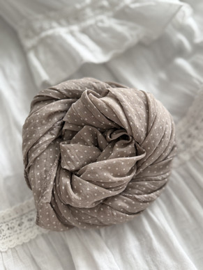 LITTLE DOTS SCARF TAUPE