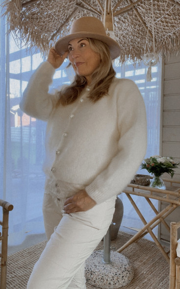 SOPHIA MOHAIRNEULETAKKI LUONNONVALKOINEN