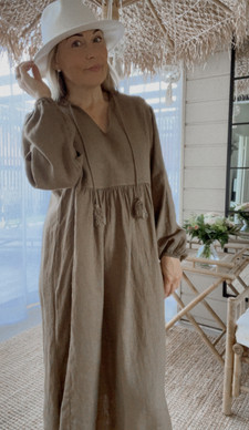 MELANIE PELLAVAMEKKO SAVANNI