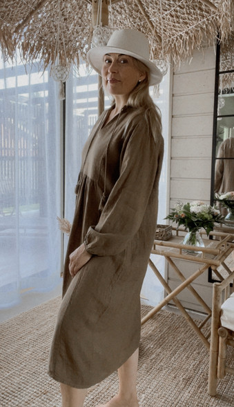 MELANIE PELLAVAMEKKO SAVANNI