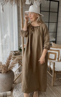 EFELIA PELLAVAMEKKO SAVANNI