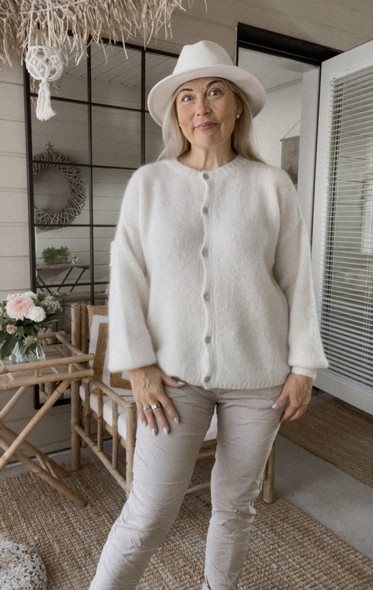 HATTIE ALPAKKANEULETAKKI LUONNONVALKOINEN