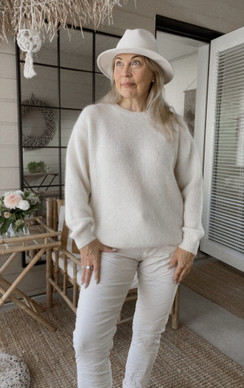 ADINE ALPAKKANEULE LUONNONVALKOINEN