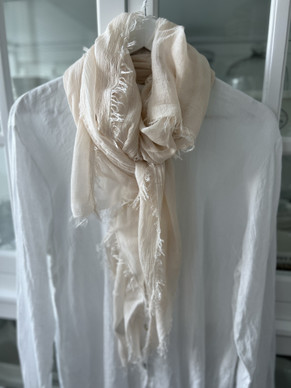 SOLEA HUIVI PESTY MILKY