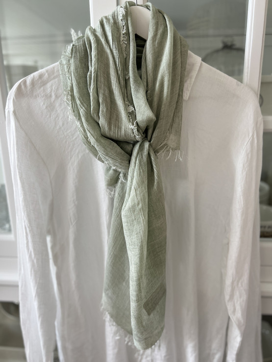 SOLEA HUIVI PESTY OLIIVI