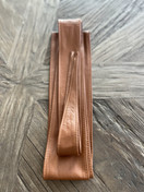 PEHMEÄ NAHKAVYÖ KAMELI