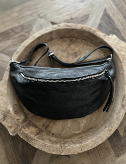 CROSSBODY NAHKALAUKKU XL MUSTA