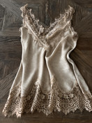 CORINNE SATIINITOPPI KAMELI