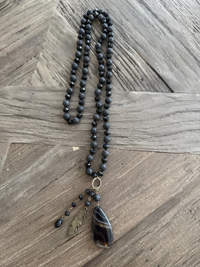 FANTASY BLACK AGATE KAULAKORU
