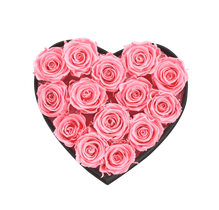 M - Sydän ruusuboksi(vaalean punaisilla ruusuilla)