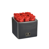 S - Keraaminen neliskanttinen ruusuboksi(punaisilla ruusuilla)