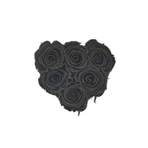 S - Sydän ruusuboksi(mustilla ruusuilla)