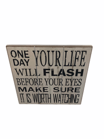 Puinen sisustustaulu, One day