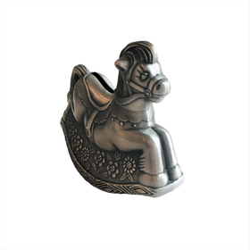 Säästölipas, keinuhevonen