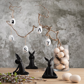 Joogaava pupu, tassut korvilla