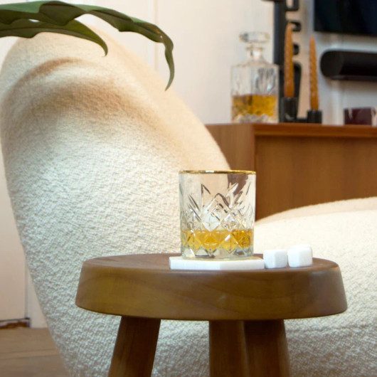 Viskikivet, valkoinen