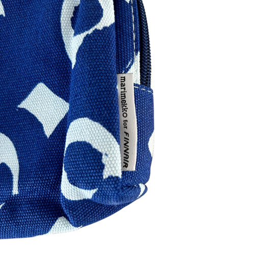 Meikkipussi, Marimekko for Finnair - Kissapöllö