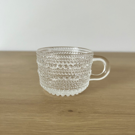 Kahvikuppi ja asetti, Iittala Kastehelmi - kirkas