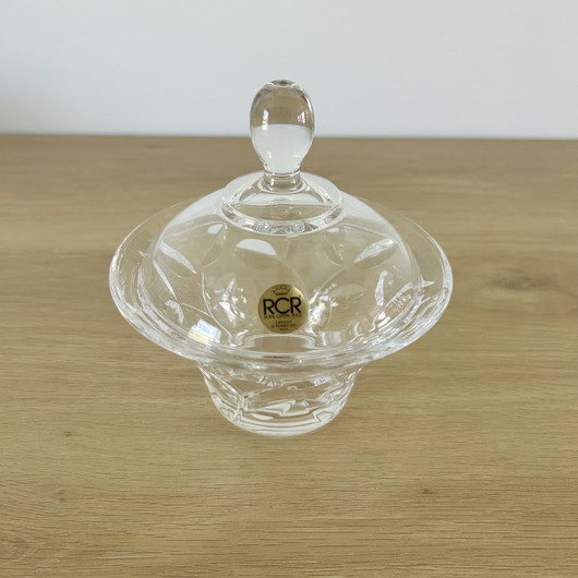 Kannellinen kristallikulho