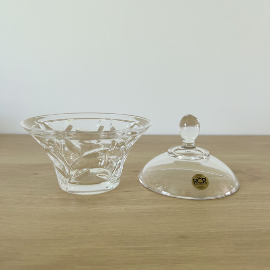 Kannellinen kristallikulho