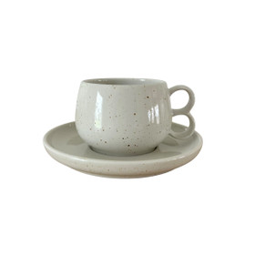 Teekuppi ja asetti, Pentik Halla