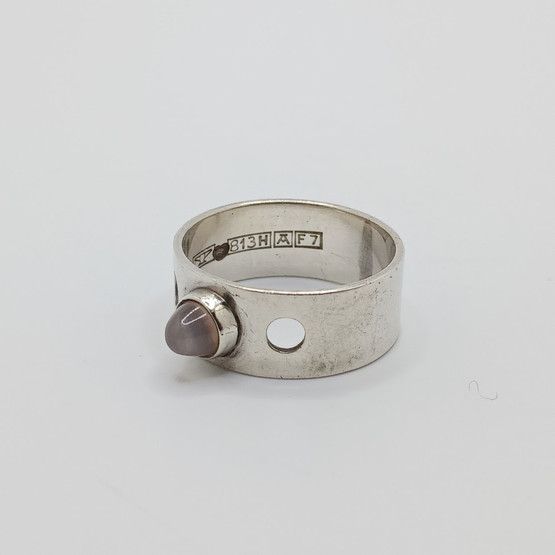 Sormus, hopeaa, design Elis Kauppi