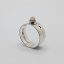 Sormus, hopeaa, design Elis Kauppi