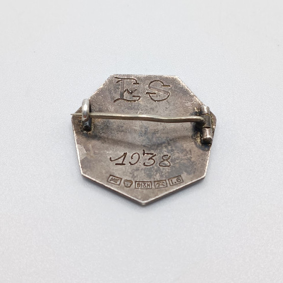 Rintamerkki, E. K. O. Meillä On Lunastus