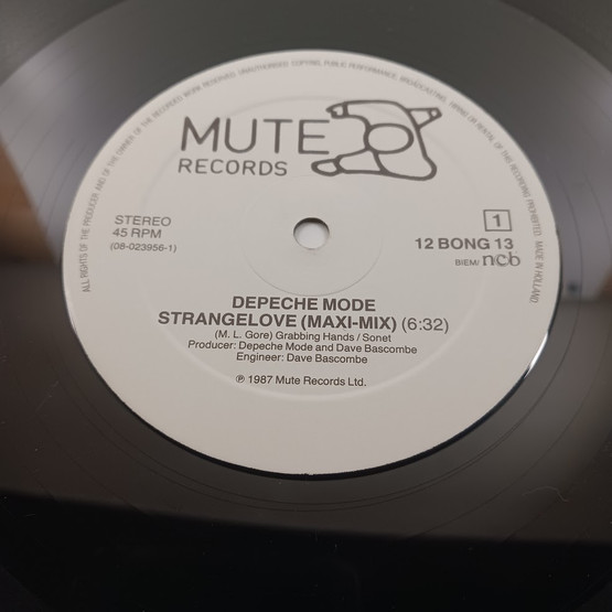 LP-Levy, Depeche Mode, Srangelove