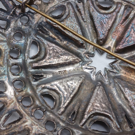 Vanha rintakoru, käsityö, hopeaa