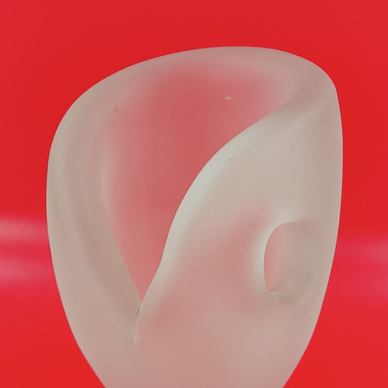 Taidelasi, Hiidennyrkki, sign. Timo Sarpaneva