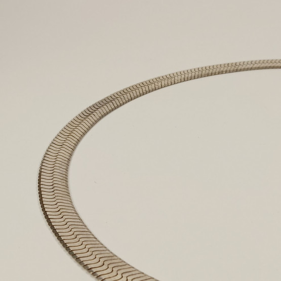 Hopeakääty, Italia