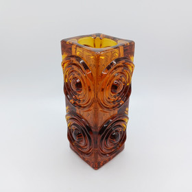 Kynttilänjalka, Rengas, design Tamara Aladin